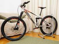 Bicicleta full suspension Cube Stereo HPA