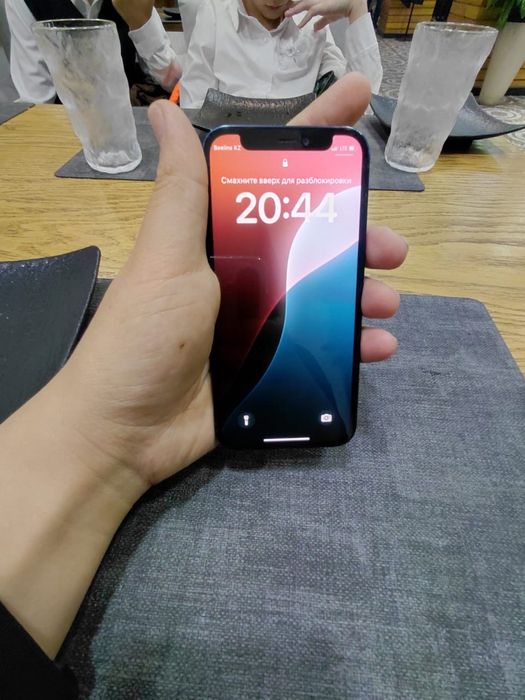 Продам Айфон 12 мини