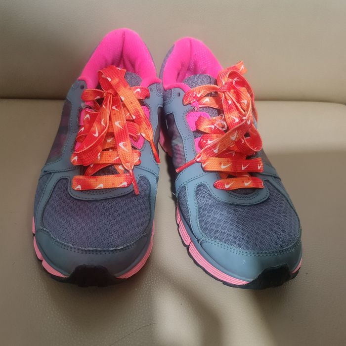 Adidasi Nike, mar 41