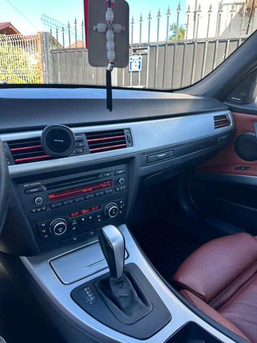 Vând BMW 320 e90 2011 184 cp  VIN- WBAPP31060A750472