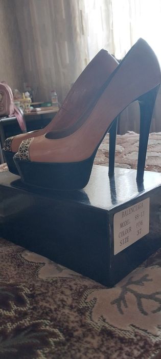 Продаю туфли Италия 37 размер