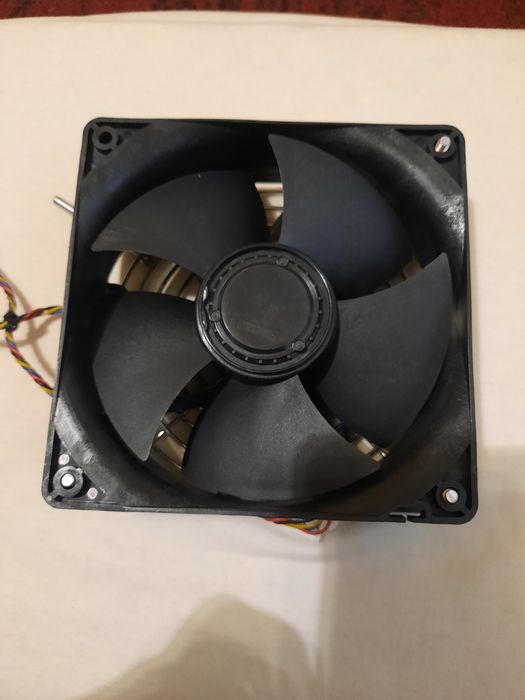 Вентилятор, Куллер для Асика..Nidec UltraFlo ,,12см.  1.65ампер.. Ориг