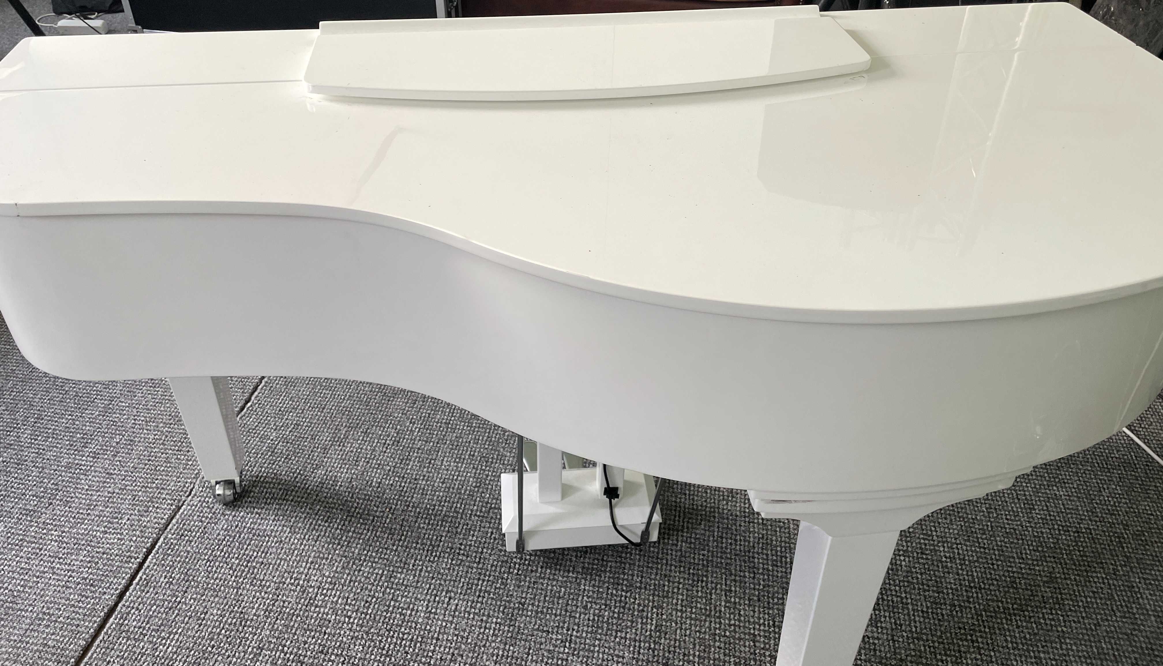 Pian digital alb cu coada, Thomann DP-275 GP