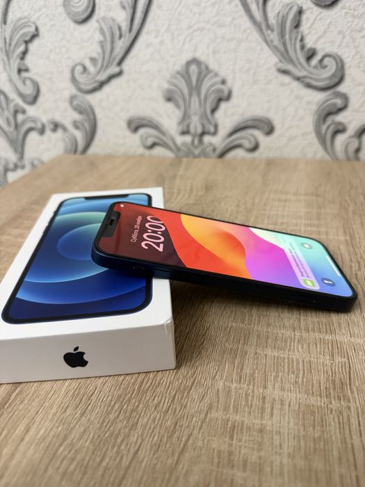 Продается Айфон 12