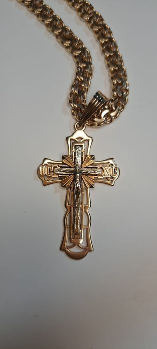 Продам цепочку с крестиком