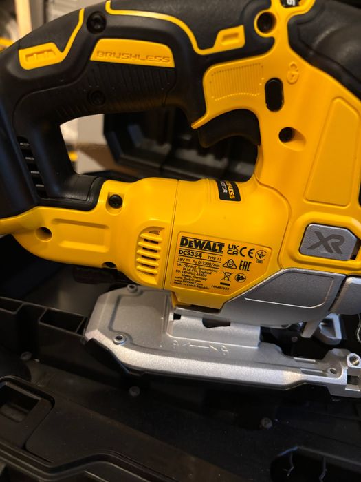 Pendular DeWalt DC334
