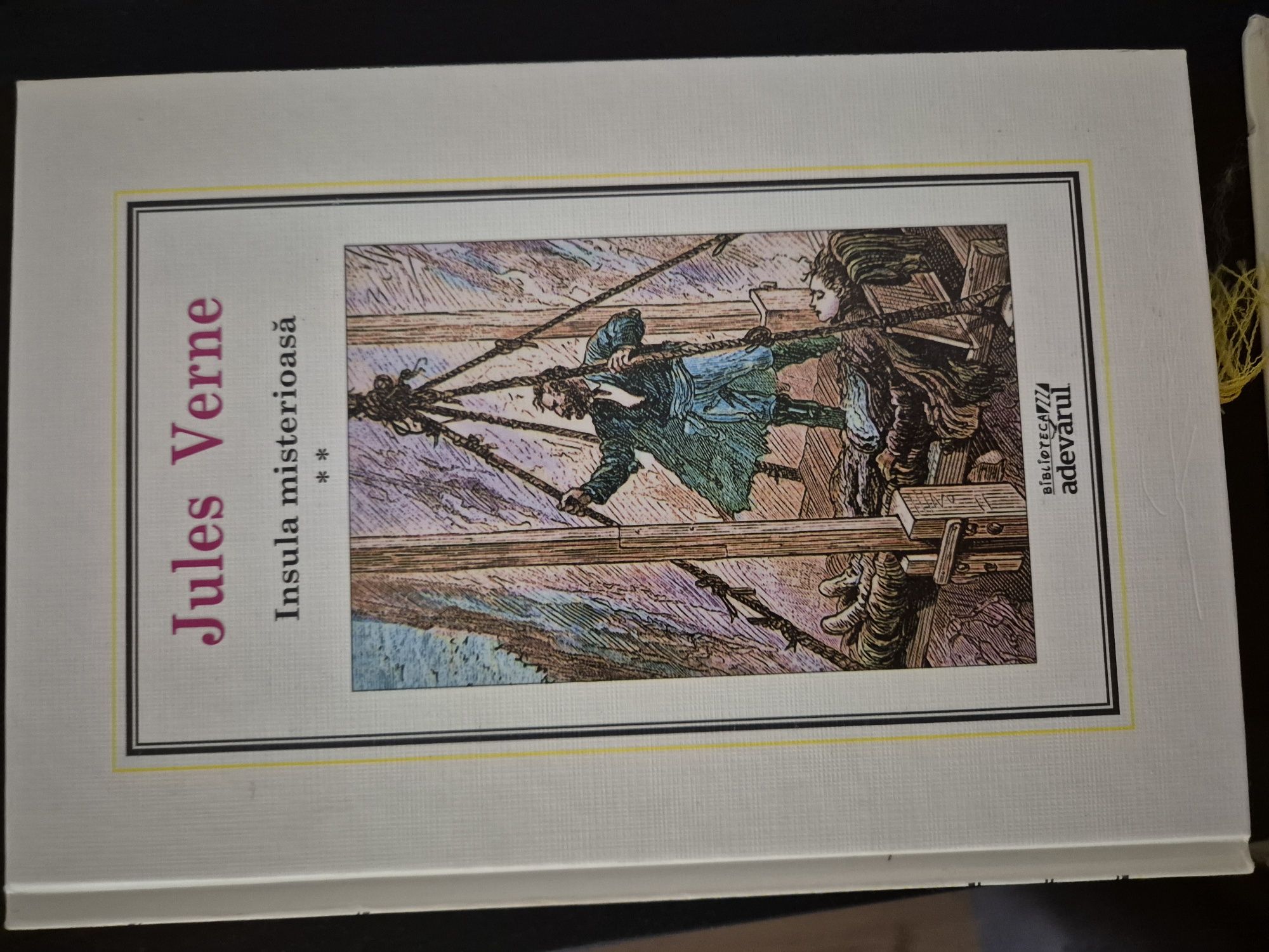 Insula Misterioasa și Hector Servadac Jules Verne Adevarul 
34. Hect