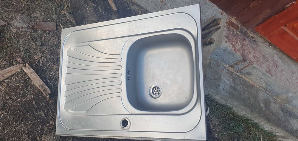 Chiuvete de baie si bucatarie