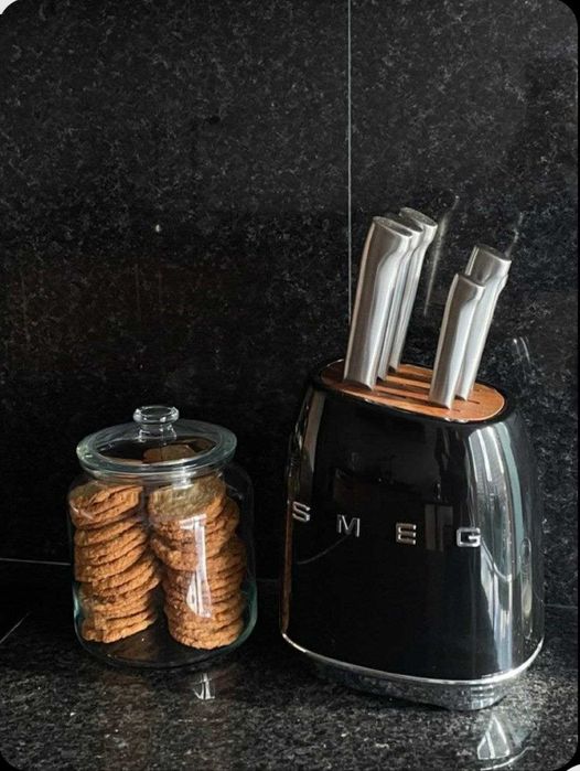 ножи SMEG  Италия – премиум набор в подставке