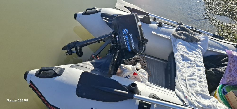 Barca gonflabila Kormoran  cu motor Storm