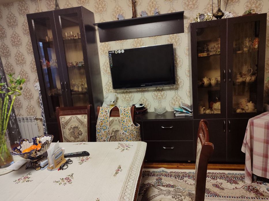 Продается сервант