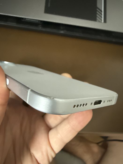 Iphone 15 б/у в отличном состоянии