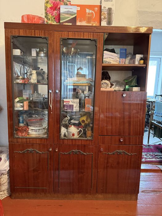 Сервант для зала