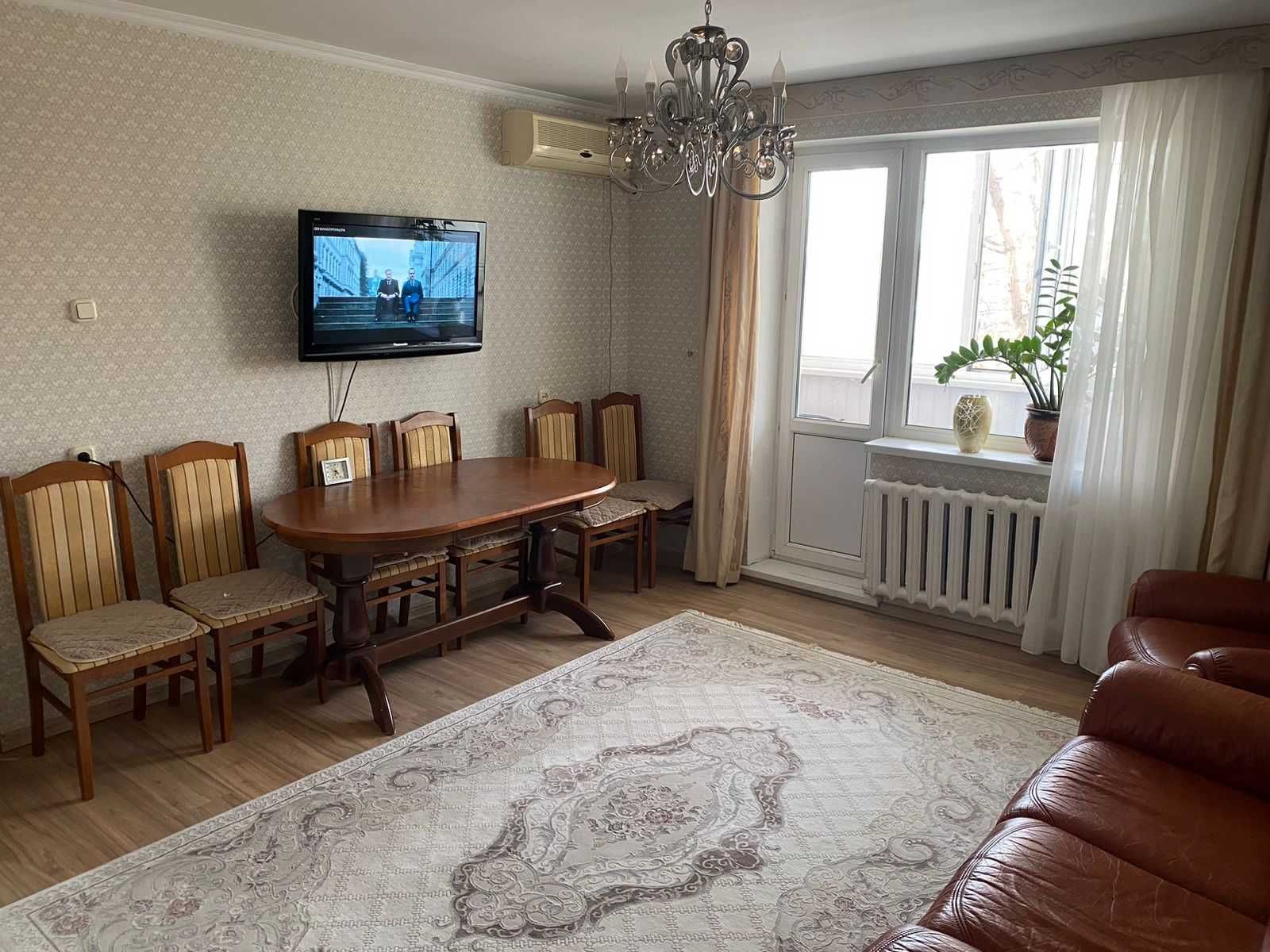 Продам 3-комнатную квартиру по ул. Алтынсарина-Павлова, центр.