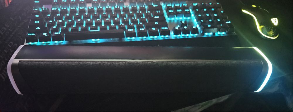 Срочно продаётся колонка (саундбар) для компьютера