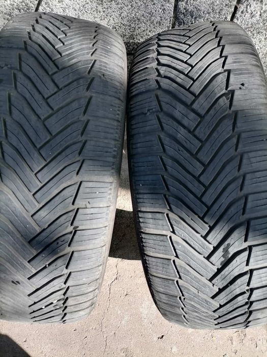 Michelin  215 /55 /17