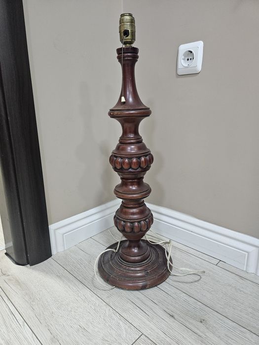 Стара ретро лампа