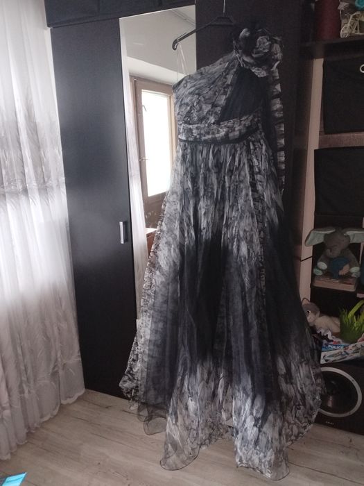 Rochie de nasa deosebita