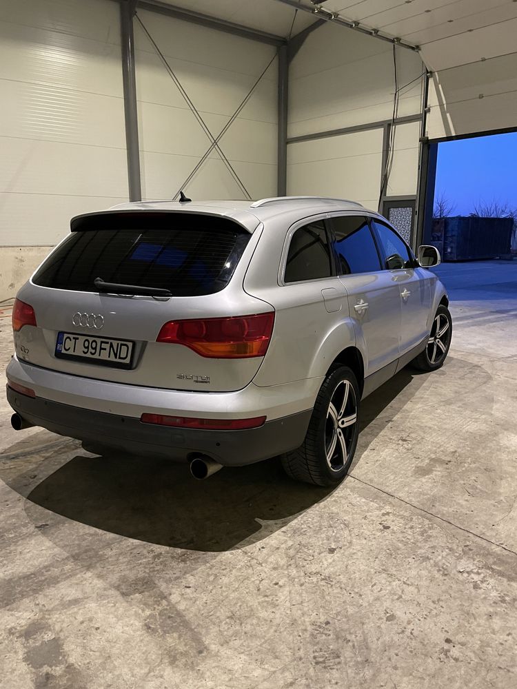 Dezmembrez Audi Q7 Quattro 3.0 TDI V6