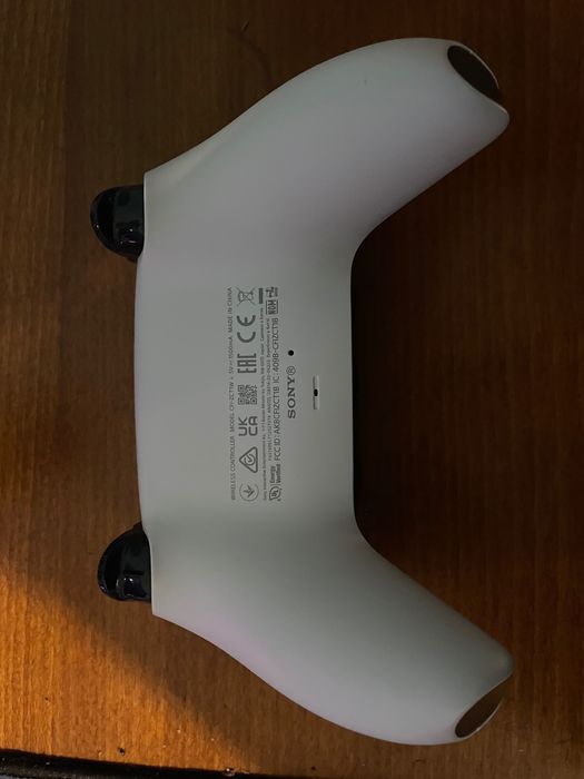 Продавам PlayStation 5 Slim