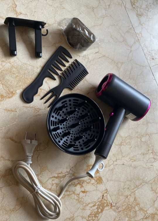 Сешоар Hair Dryer