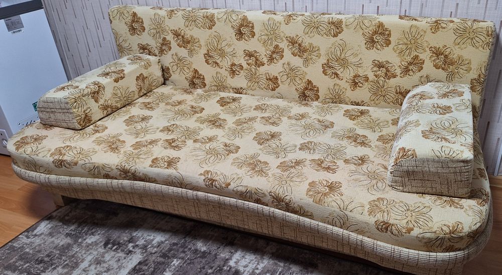 Продам диван-тахту раскладной НЕДОРОГО