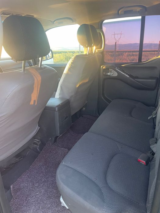 Vând sau schimb Nissan Navara d40