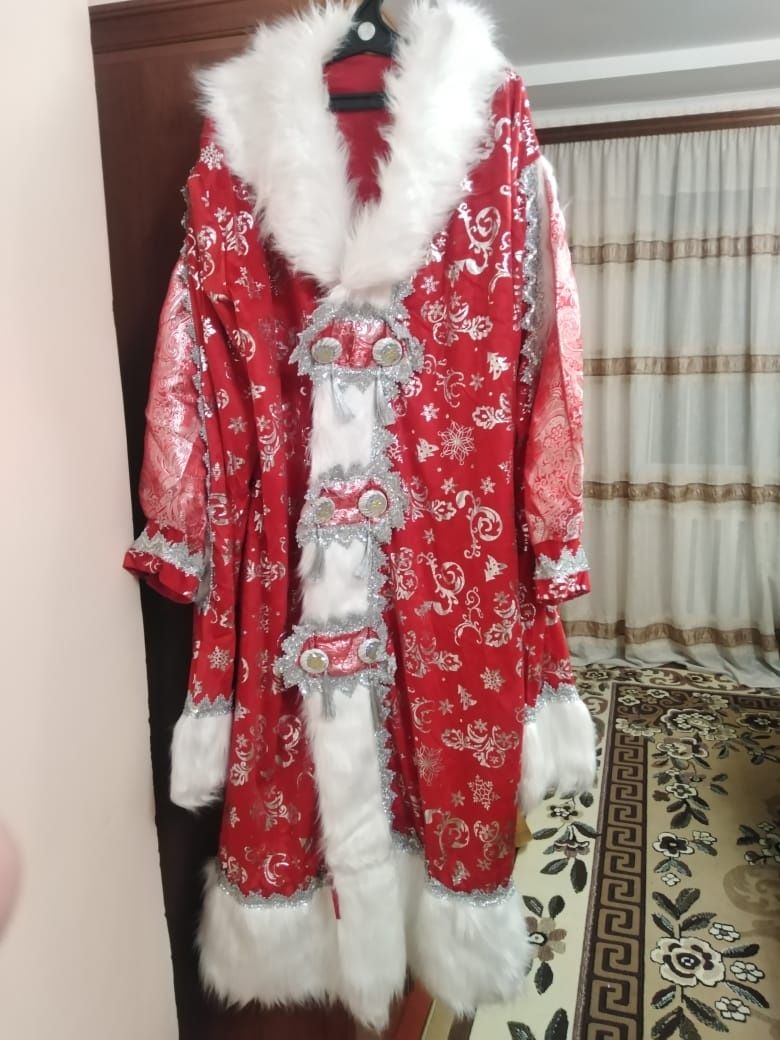 Одежды деда мороза и снегурочки