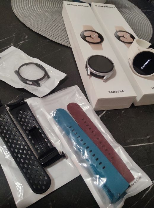 Samsung watch 4 Rose  Gold