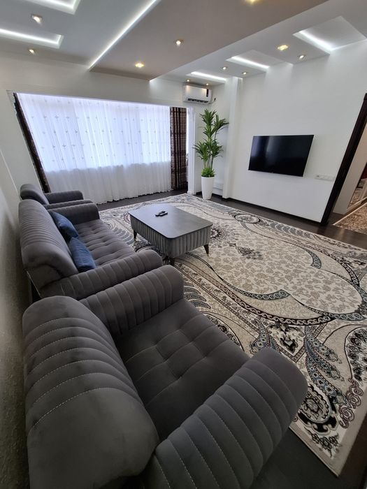 Срочно для молодожен или Иностраных лиц, 2 комнатная на Метро Чиланзар