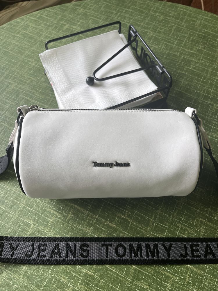 Tommy jeans дамска бяла чанта