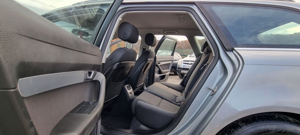 Audi A6 Facelift Exclusive 2.0 -Tdi-2012 !