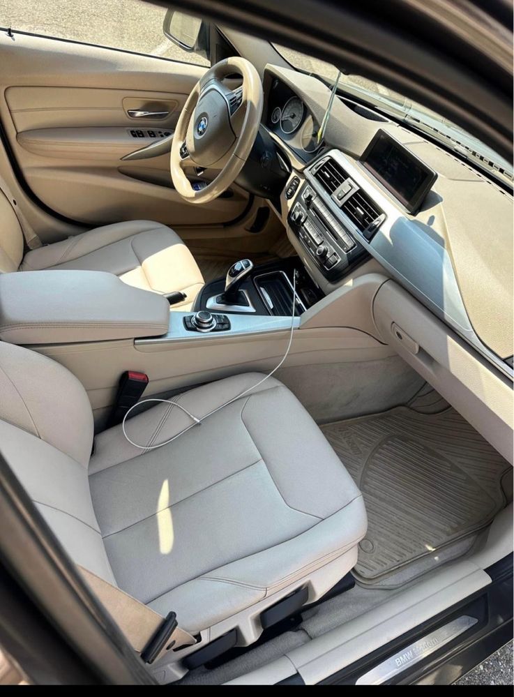 BMW SERIA 3 F30 2012