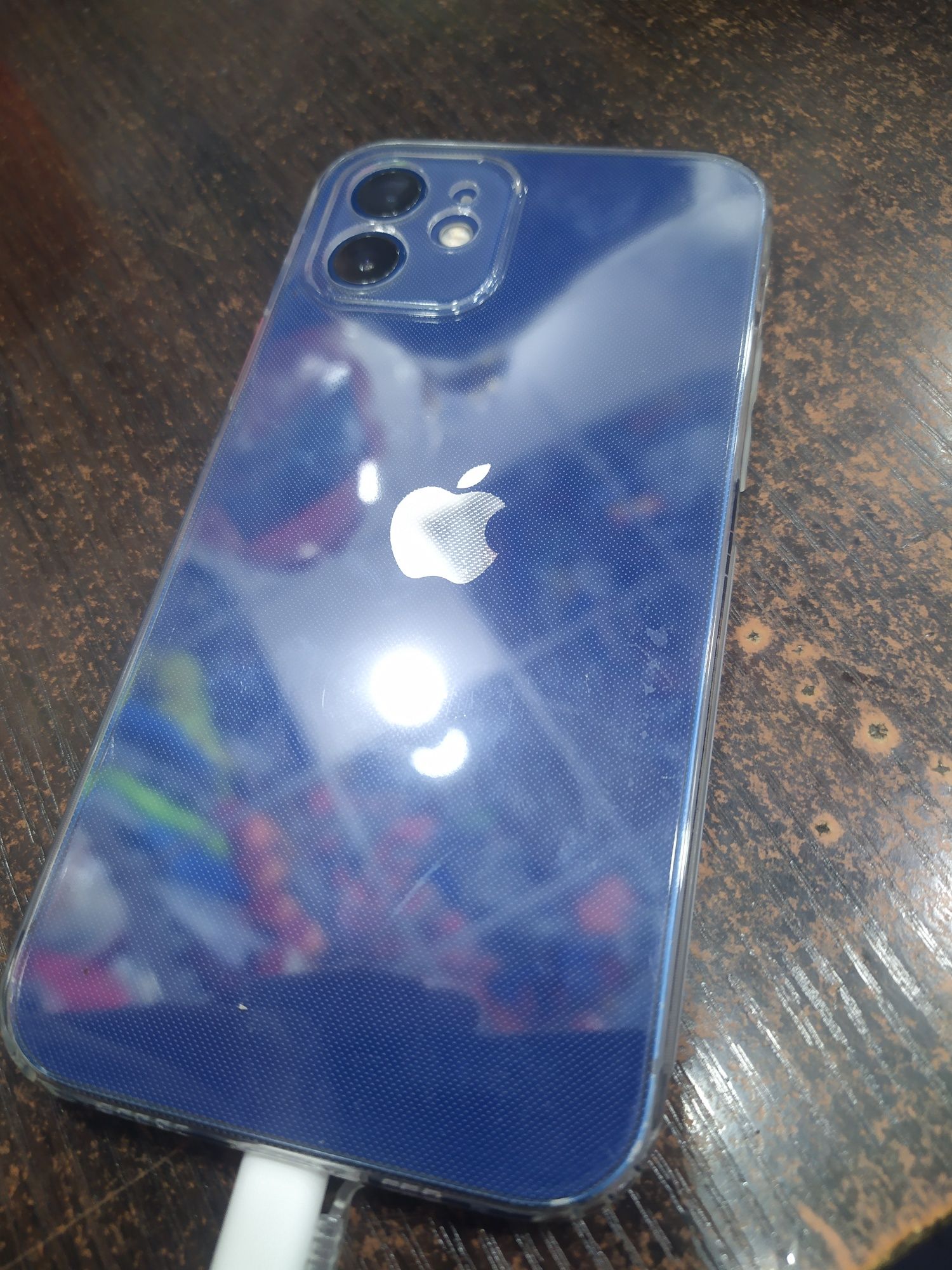iPhone 12 ozi 64 gb