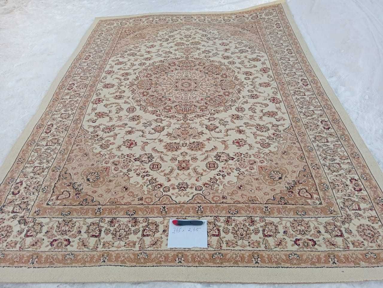 продам ковер размер 2,45×3,45 б/у в отл. состояний чистый