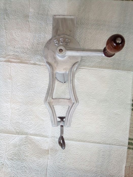 Masina de maruntit vintage