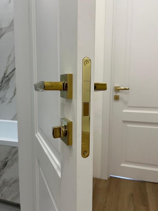 Установка дверей