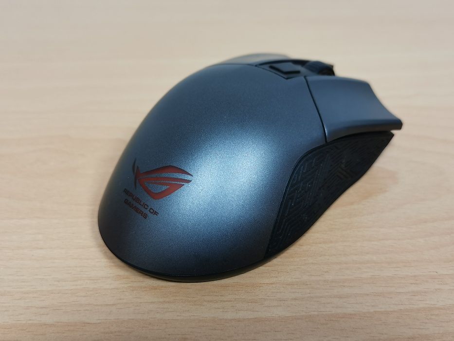 Asus ROG Gladius геймърска оптична мишка