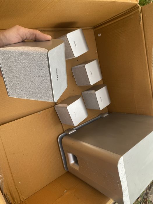 Vand Subwoffer + boxe