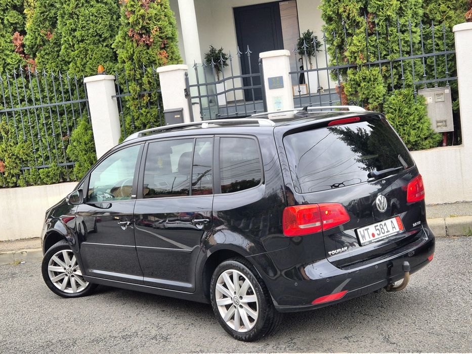 VW Touran- 7 locuri- 2.0 - 140CP-Euro5-Xenon