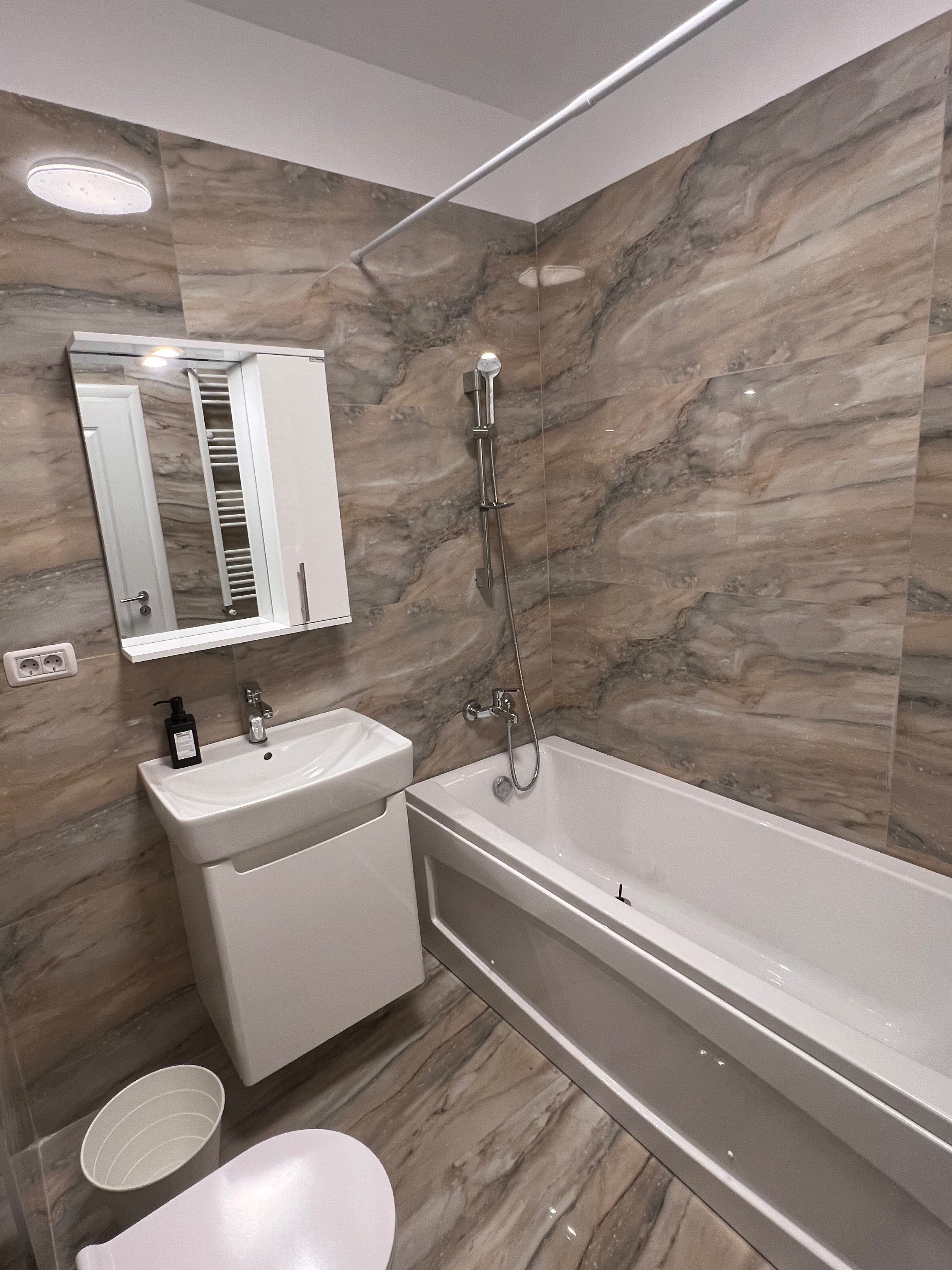 Lux apartment 3 camere Parcol Carol I