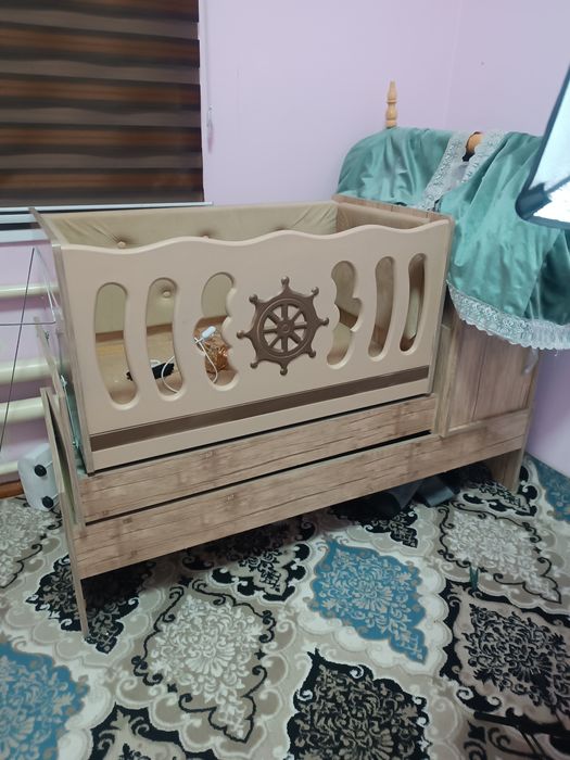 Detskiy krovat 3 tasi 1