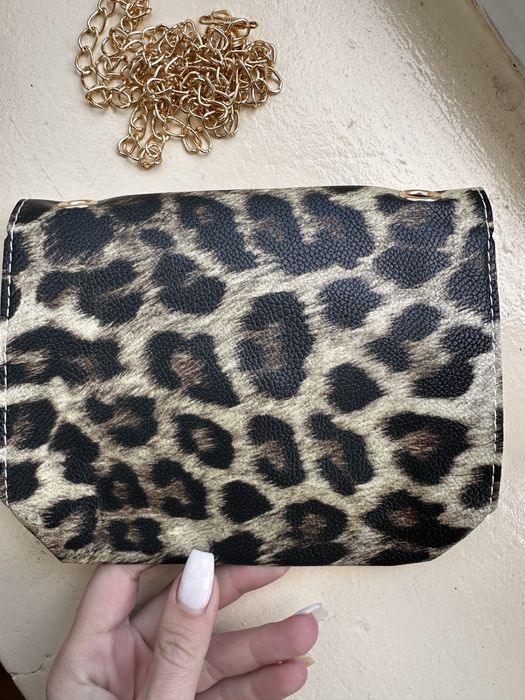 Чантичка тип портмоне