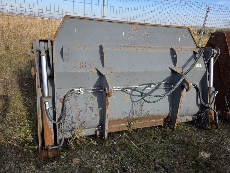 Cupa multifuncțională Buldoexcavator Vola