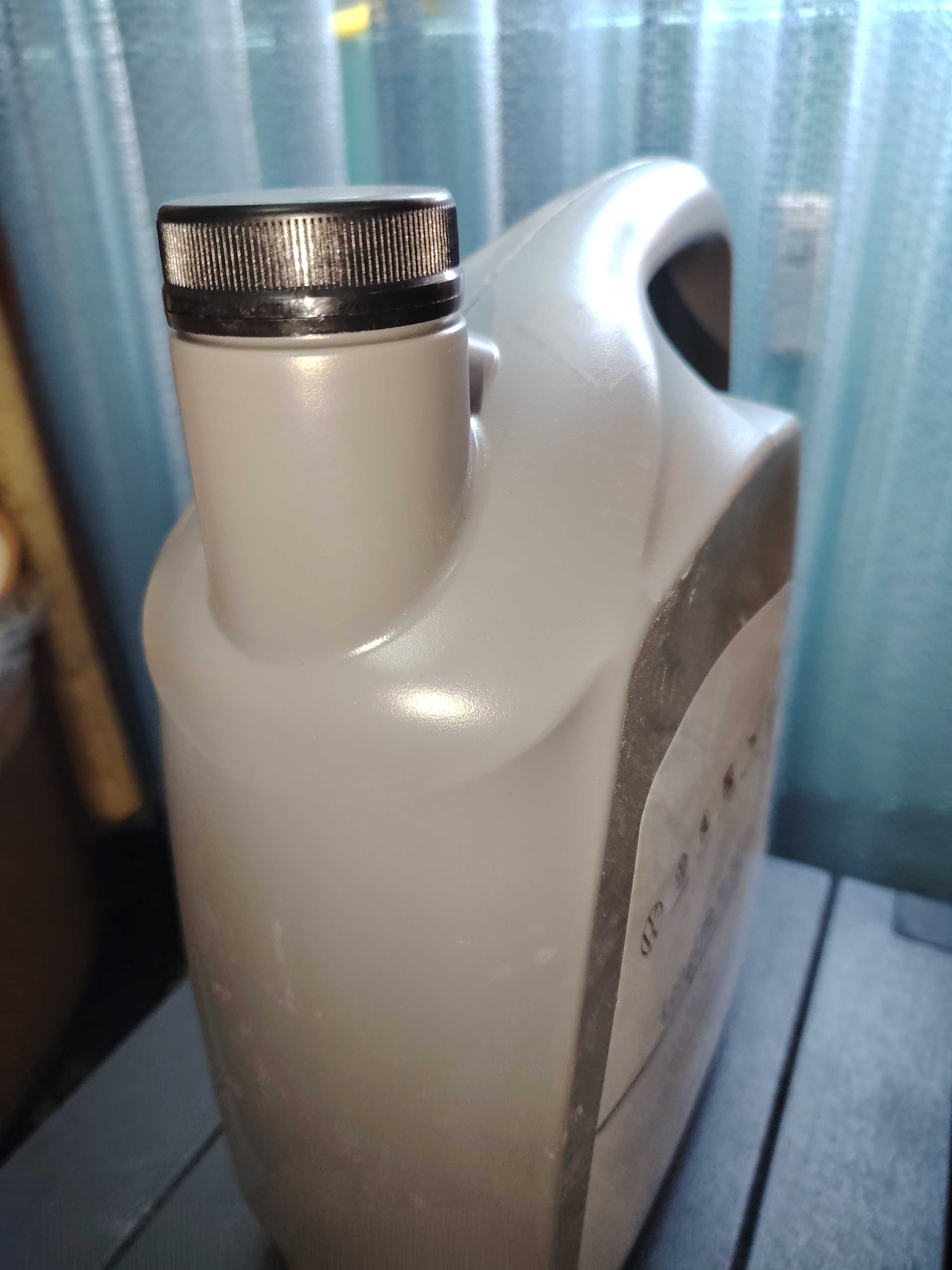 Оригинално масло VOLKSWAGEN LONG LIFE III FE 0W30 G S55 545 M4 5L