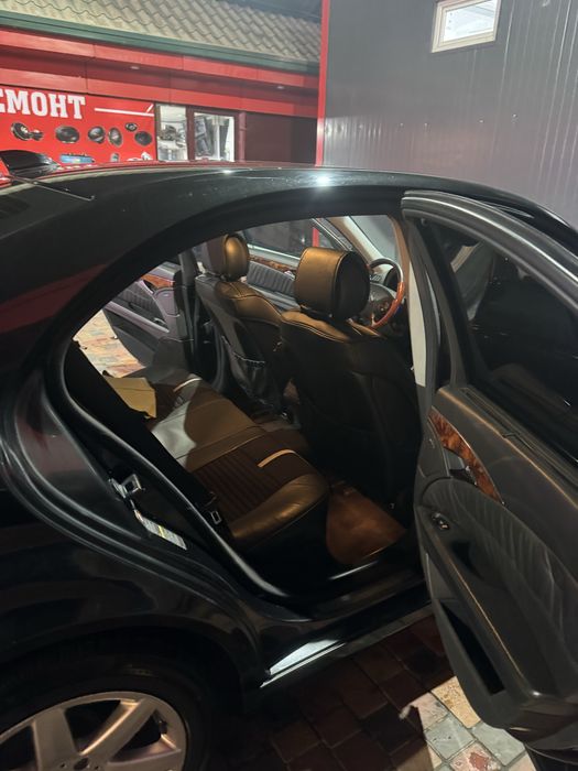 Mercedes-Benz w211 E320