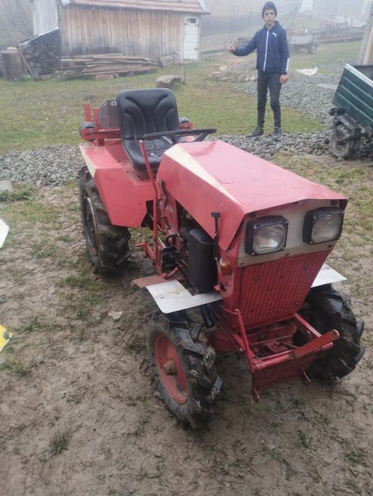 Vând tractor 18 cp
