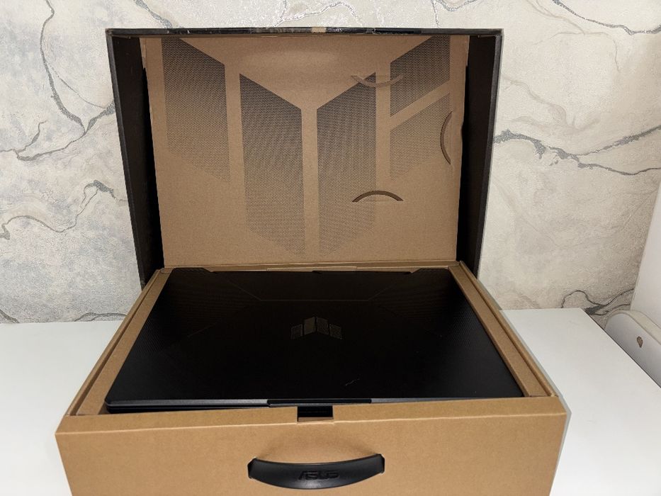 Asus TUF Gaming Dash F15 игровой ноутбук