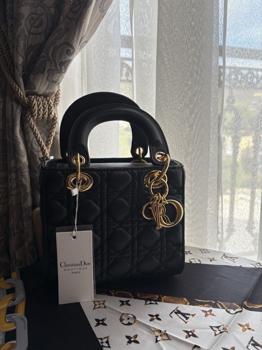 Чанта на Dior-среден размер