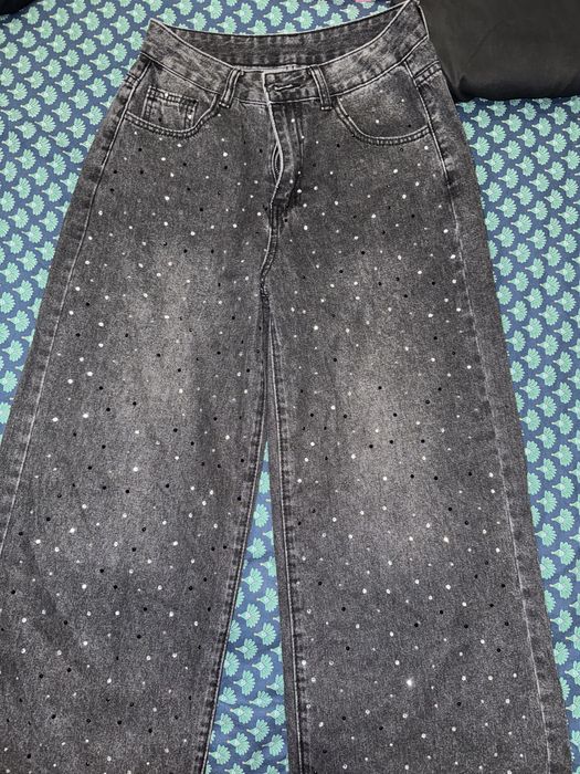 Дамски панталони и дънки